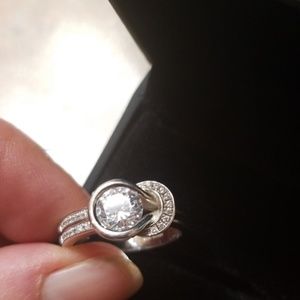Jeulia Knot Ring wmns sz 8
